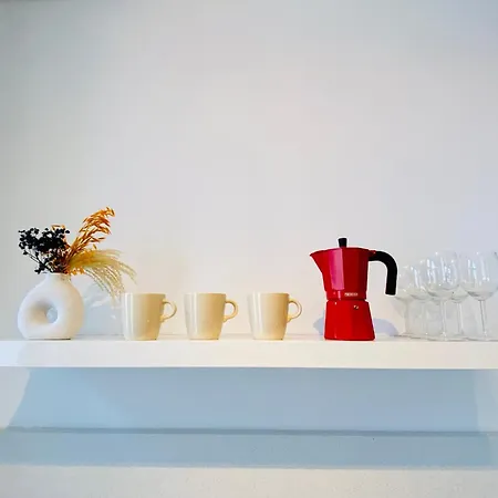 Apartamento En Cabanyal A: Encanto Y Diseno Junto A La Playa Valencia